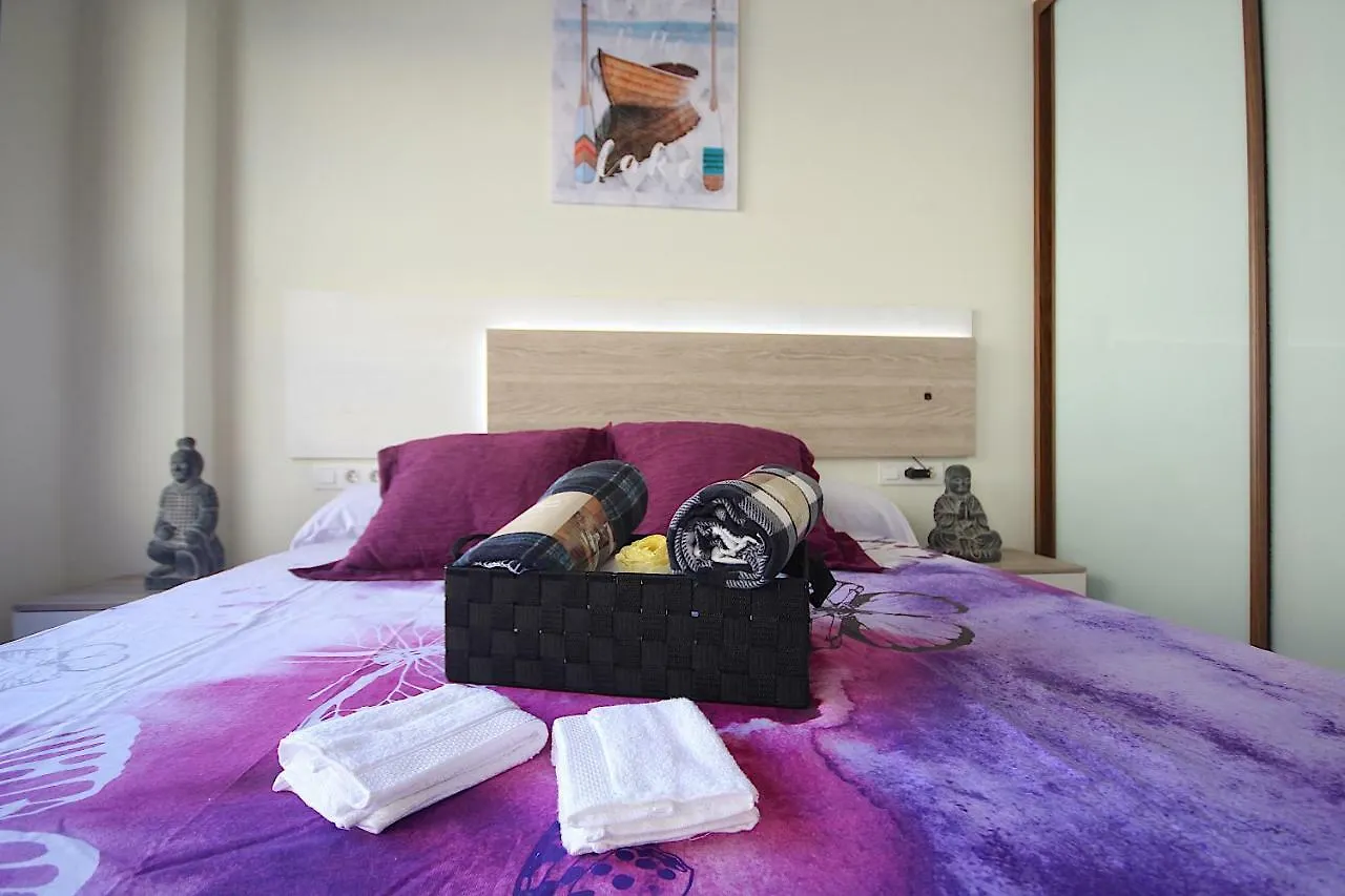 Romantic Loft Salas de Pallas Apartment