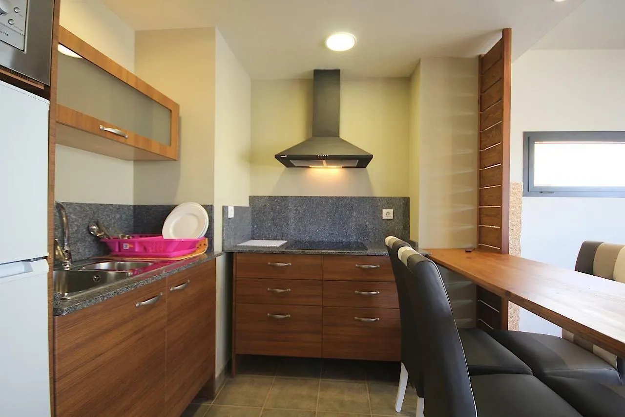 Romantic Loft Salas de Pallas Apartment