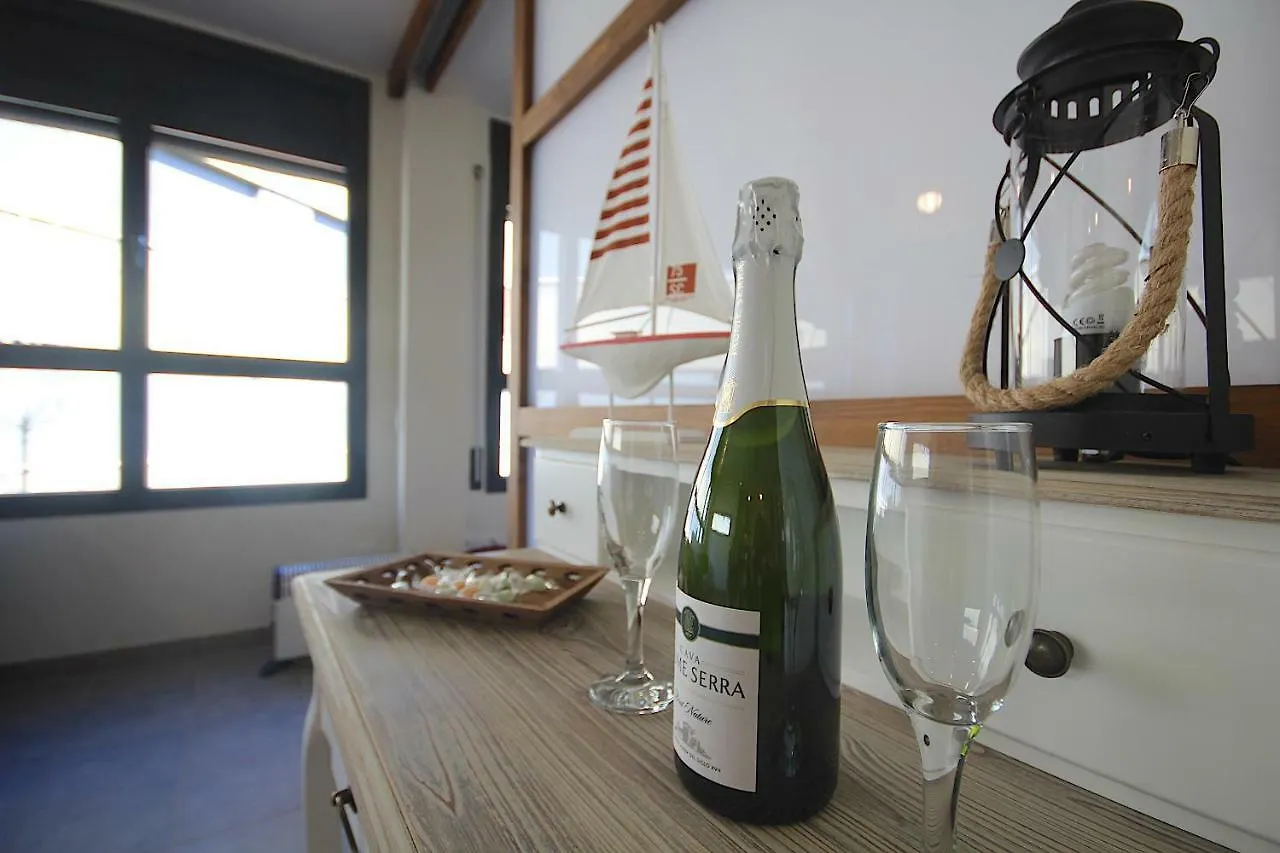 Romantic Loft Salas de Pallas Apartment